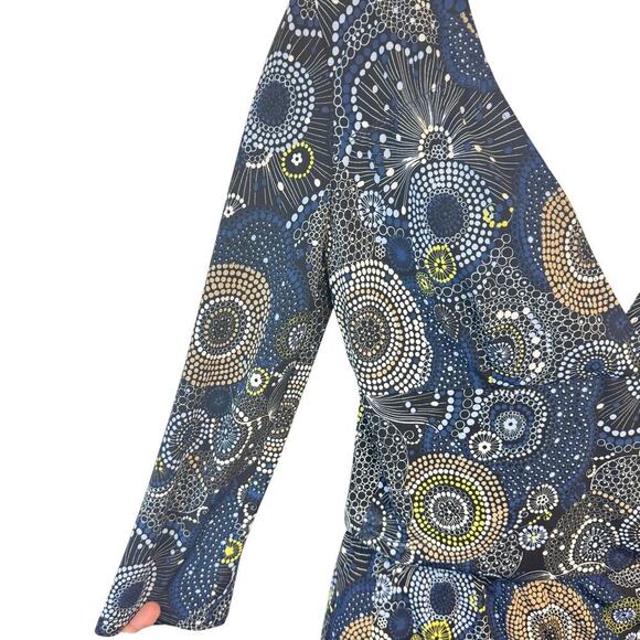 BCBGMAXAZRIA 2 Piece Set V-Neck Top Asymmetrical Skirt Navy Green Geo Print SZ M - Picture 4 of 13